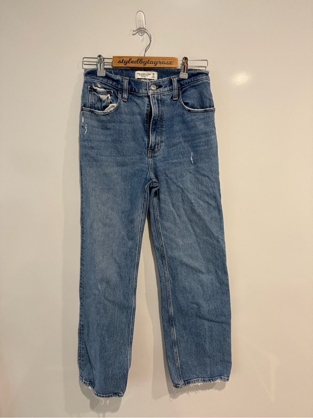 Abercrombie & Fitch High Rise 90s Relaxed Jean - Picture 5 of 8